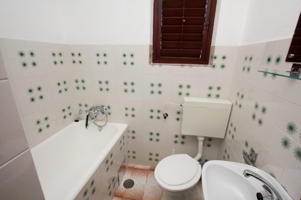 Apartments And Rooms Porto Ražanj Chambre photo