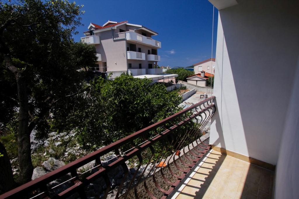 Apartments And Rooms Porto Ražanj Chambre photo